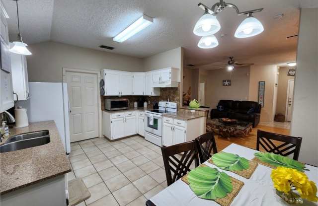 14721 Lighthouse Drive Gallery 4