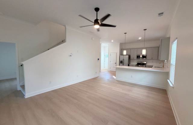 NEW CONSTRUCTION! PRE-LEASING FOR AUGUST 2027! Gallery 4