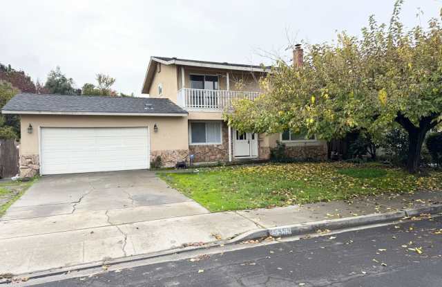 Gorgeous 5 Bedroom 2.5 Bath Fully Remodeled Single Family Home in North Livermore - 5553 Crestmont Avenue, Livermore, CA 94551