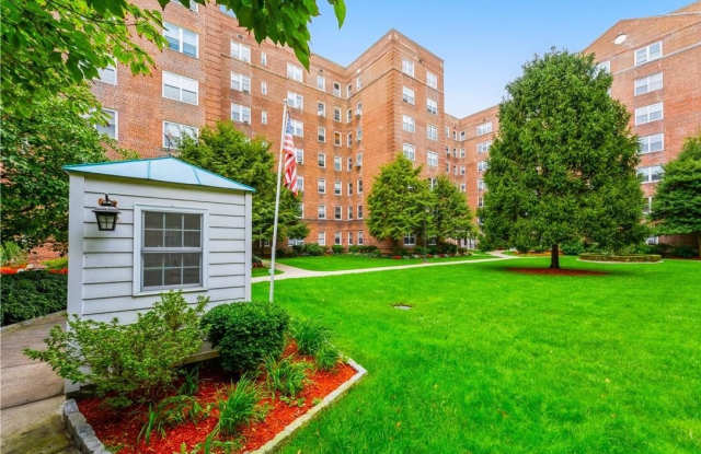 90 BRYANT Avenue - 90 Bryant Avenue, White Plains, NY 10605