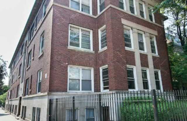 4454 North Sheridan Rd. photos photos