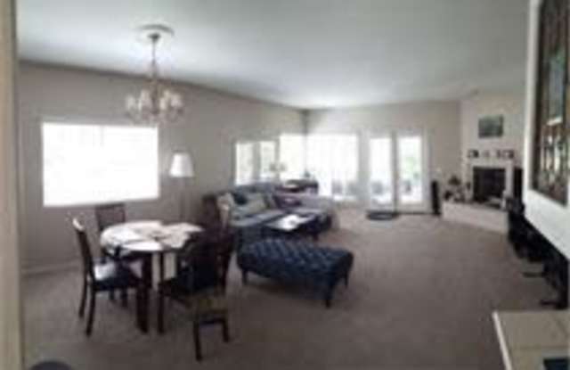 16404 Avenida Venusto #C Gallery 3