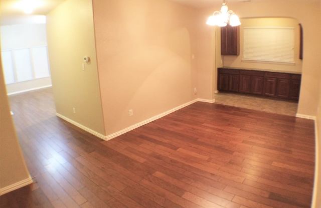 8538 Robertson Dr. Gallery 4