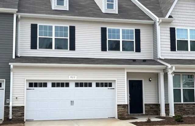 ~~ Charming Townhome w/Bonus Room in Mebane ~~ - 822 Pryor Street, Orange County, NC 27302 ~~ Charming Townhome w/Bonus Room in Mebane ~~ - 822 Pryor Street, Orange County, NC 27302