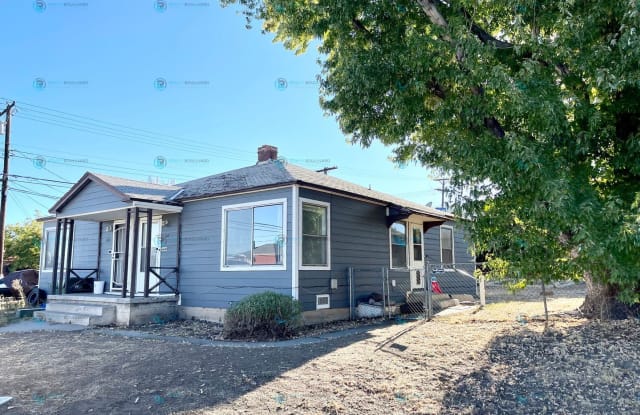 90 Arden Cir - 90 Arden Circle, Reno, NV 89503