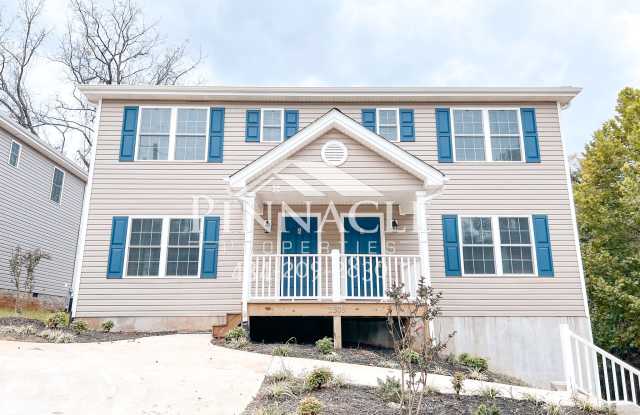2305 Tazewell Ave photos photos