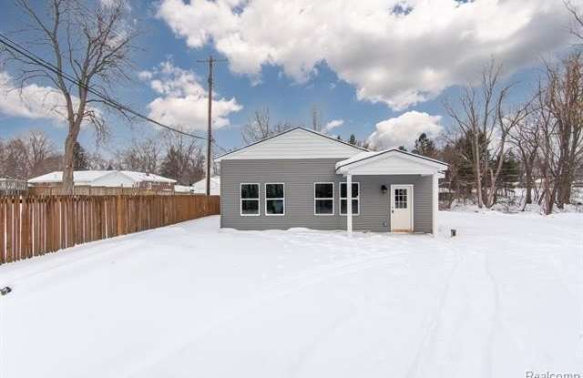 2455 Crumb Road photos photos