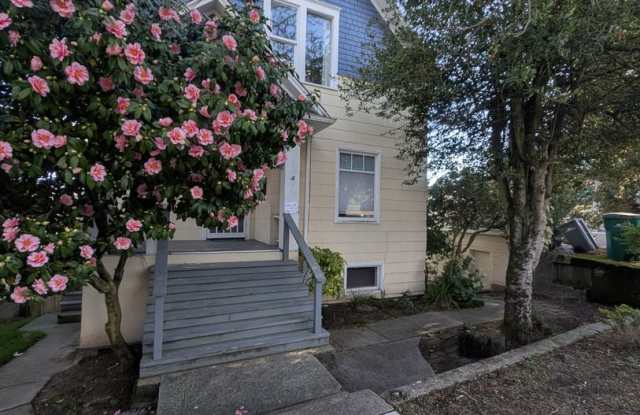3 Bedroom Bremerton Charmer with Stunning Water Views - Available Now! - 912 Washington Avenue, Bremerton, WA 98337