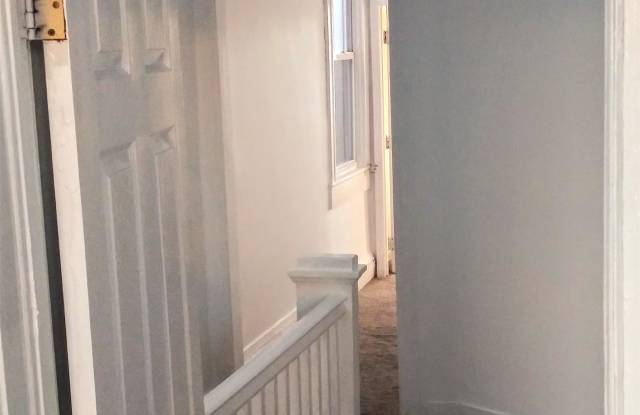 663 DUMBARTON AVE. Gallery 2
