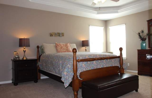 4005 Cades Cove - 4005 Cades Cove, Leavenworth, KS 66048