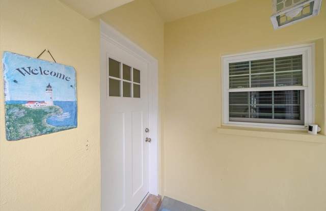 5865 TIDEWOOD Avenue Gallery 4