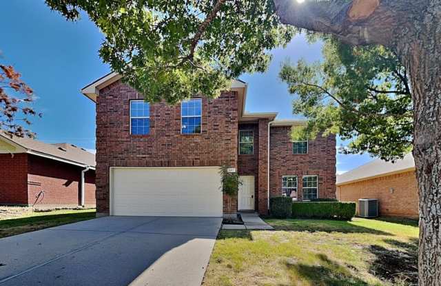 1117 Caroline Dr Gallery 1