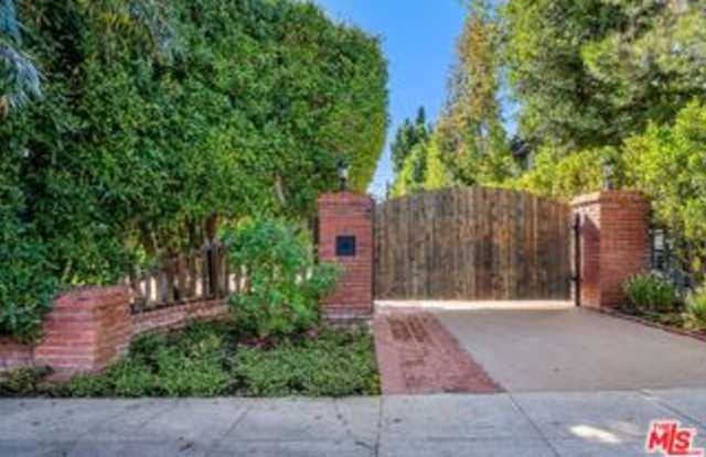 629 North Rexford Drive Gallery 3