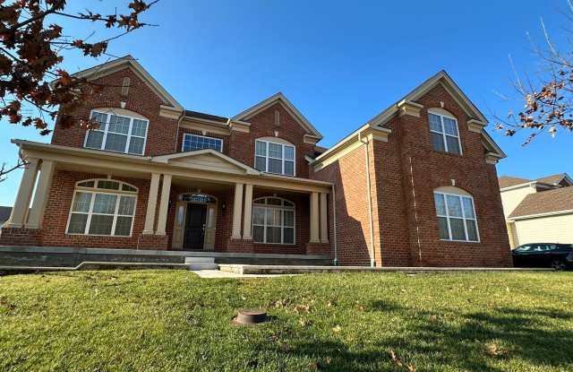 Febulous 4B3.5B House with Furniture available Dec in Greenville Gallery 1