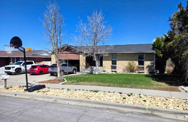 489 Sleepy Hollow Drive - 489 Sleepy Hollow Drive, Tooele, UT 84074