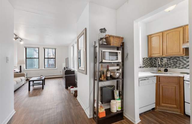 2787 KENNEDY BLVD photos photos