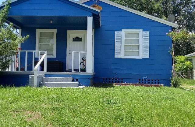 **5616 Calvin Avenue** photos photos