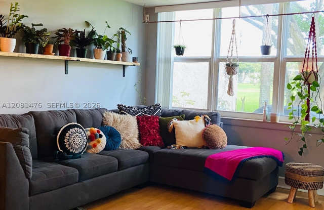 9451 Evergreen Pl Gallery 2