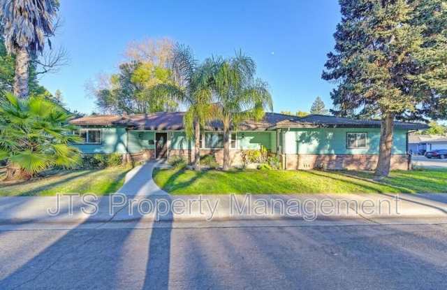 865 Royal Green Avenue photos photos