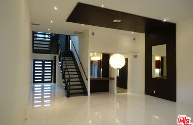 3950 VIA DOLCE Gallery 4