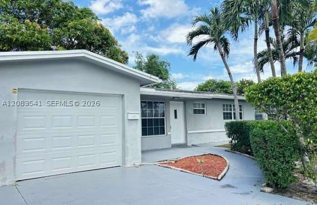 6241 SW 8 Ct Gallery 2