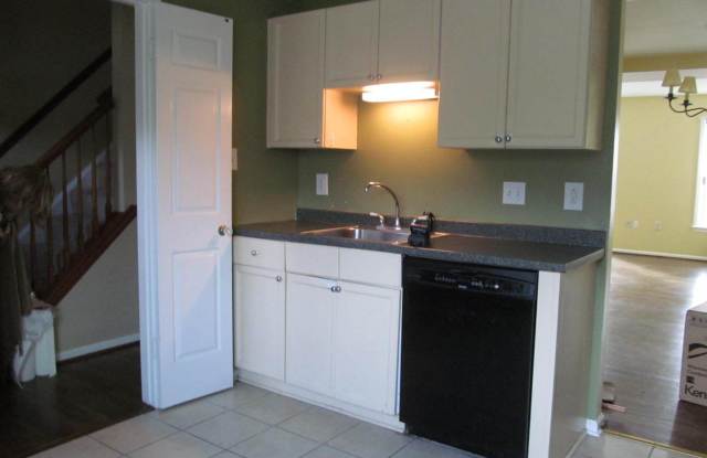 5720 LOFTHILL COURT Gallery 3