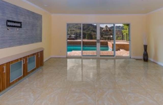 11464 Dona Evita Drive Gallery 3