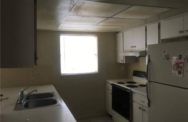 7021 CORAL REEF DRIVE Gallery 3
