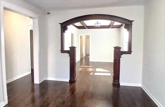 2765 W Francis Place Gallery 4