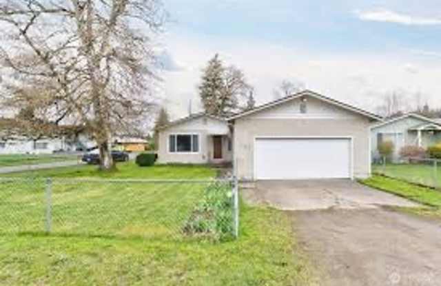 Charming 3BR House in Kelso - 501 Division Street, Kelso, WA 98626