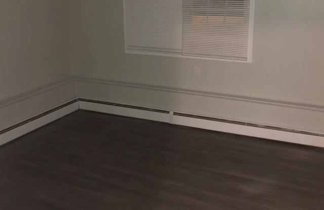 424 Great Road Gallery 3
