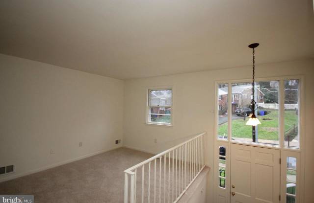 4045 VACATION LANE Gallery 4
