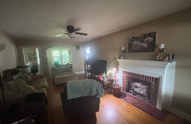 Near Missouri State University and Walking Distance to Mercy Hospital Gallery 3