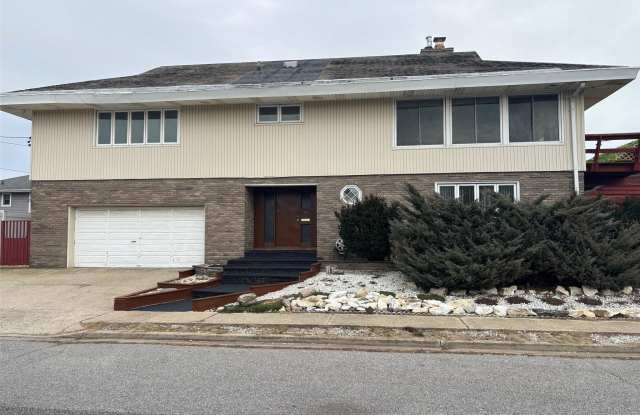 73 Luchon Street photos photos