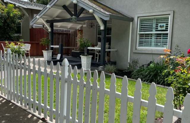 Hartz Property Management Presents: 1422 Court St. Martinez, CA photos photos