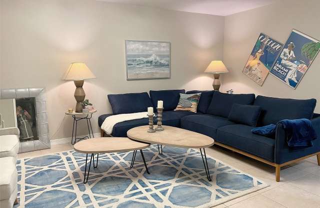 1643 NE 55th Street photos photos