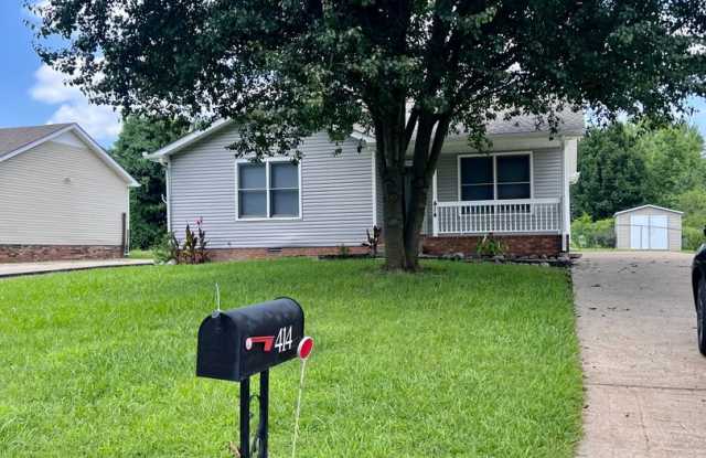 3 Bedroom Home in Woodlawn Available Now! Gallery 1