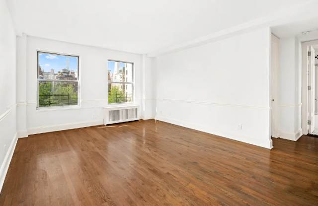 159 E 81st St Gallery 2