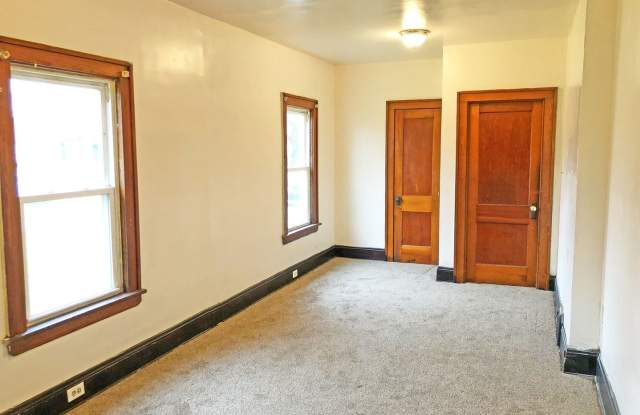 4 BED 1 BATH SINGLE FAMILY HOME IN MT PLEASANT! photos photos