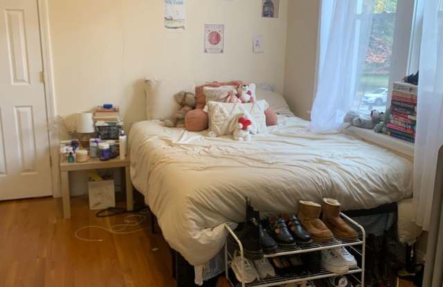 318 Saint Paul St #4D Brookline MA 02446 photos photos