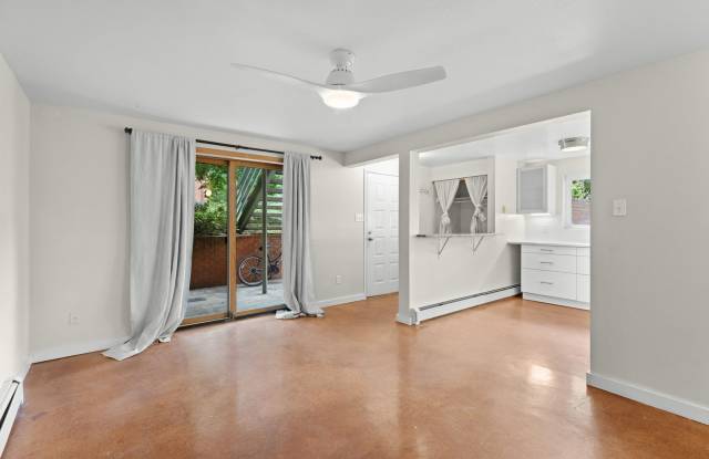 ***1st Month Rent Free!*** AMAZING LOCATION 2 Bed 1 Bath Condo of West Pearl In Boulder Gallery 4