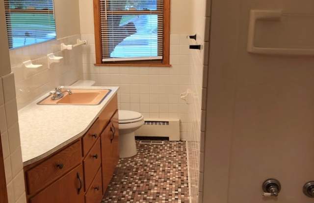2052 Larpenteur Avenue East Gallery 2