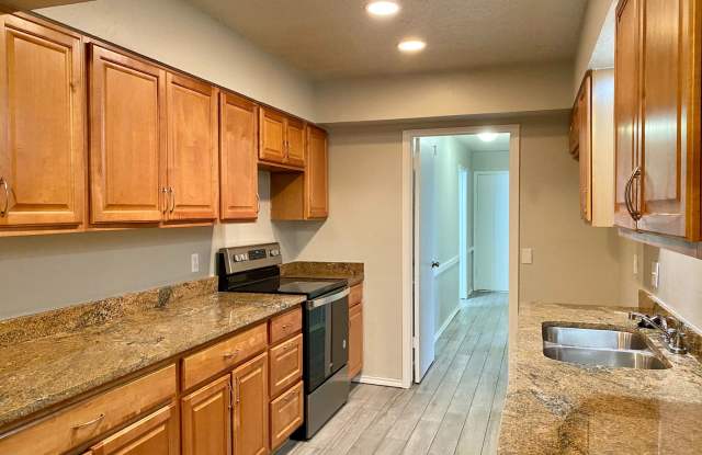 3 Bed, 2 Bath in Prime location of NW OKC Gallery 4
