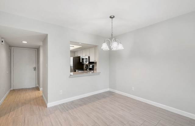 Updated 2-bedroom, 2-bath first-floor condo in Gulf Winds East Gallery 3