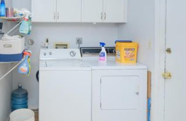 12795 Kingsway Rd photos photos