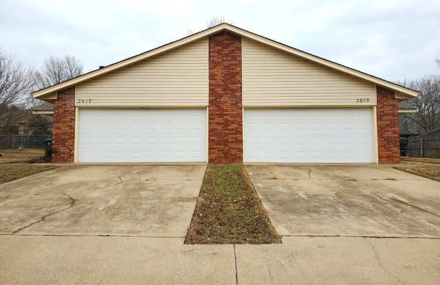SE Norman! Easy Access to I35. photos photos