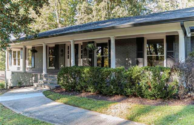 3680 Midvale Road Gallery 3