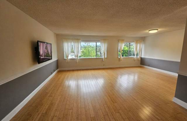 Large 2 bedroom, Prime Glendale location!! Gallery 3