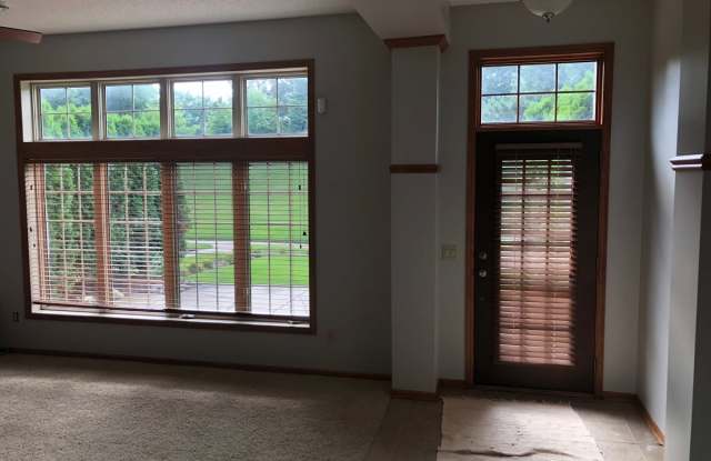 2440 119th Ct Ne Gallery 3