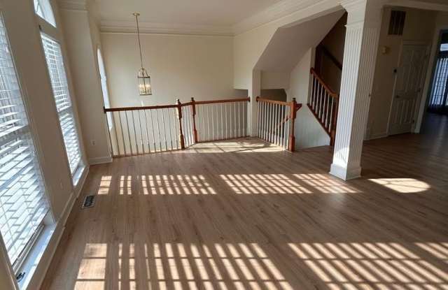 8075 SAMUEL WALLIS Gallery 3